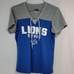 Blue and Gray Short Sleeve Tees with Sporty Flair